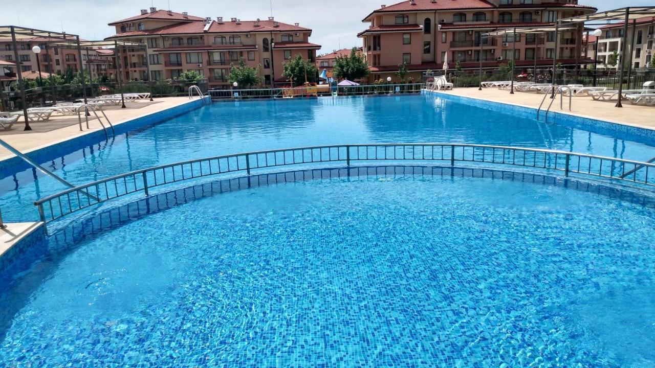 Sorrento Sole Mare Aparthotel Sveti Vlas Exteriör bild