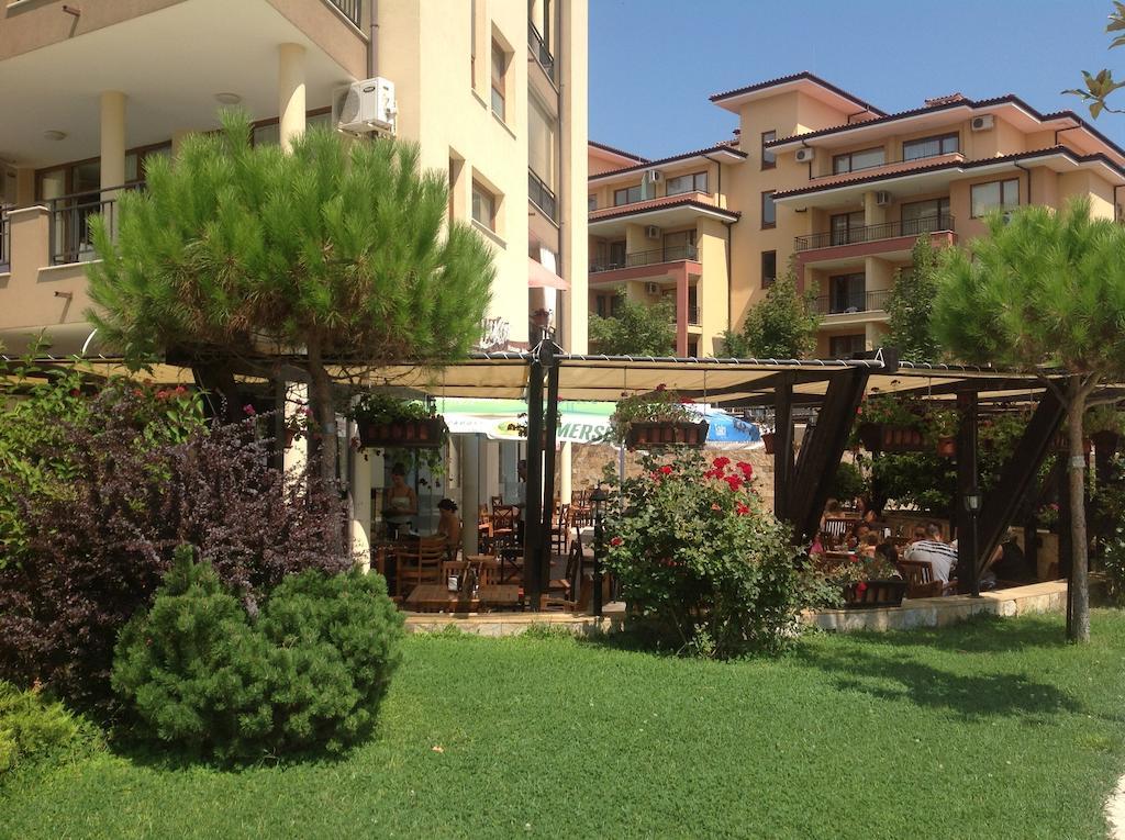 Sorrento Sole Mare Aparthotel Sveti Vlas Exteriör bild