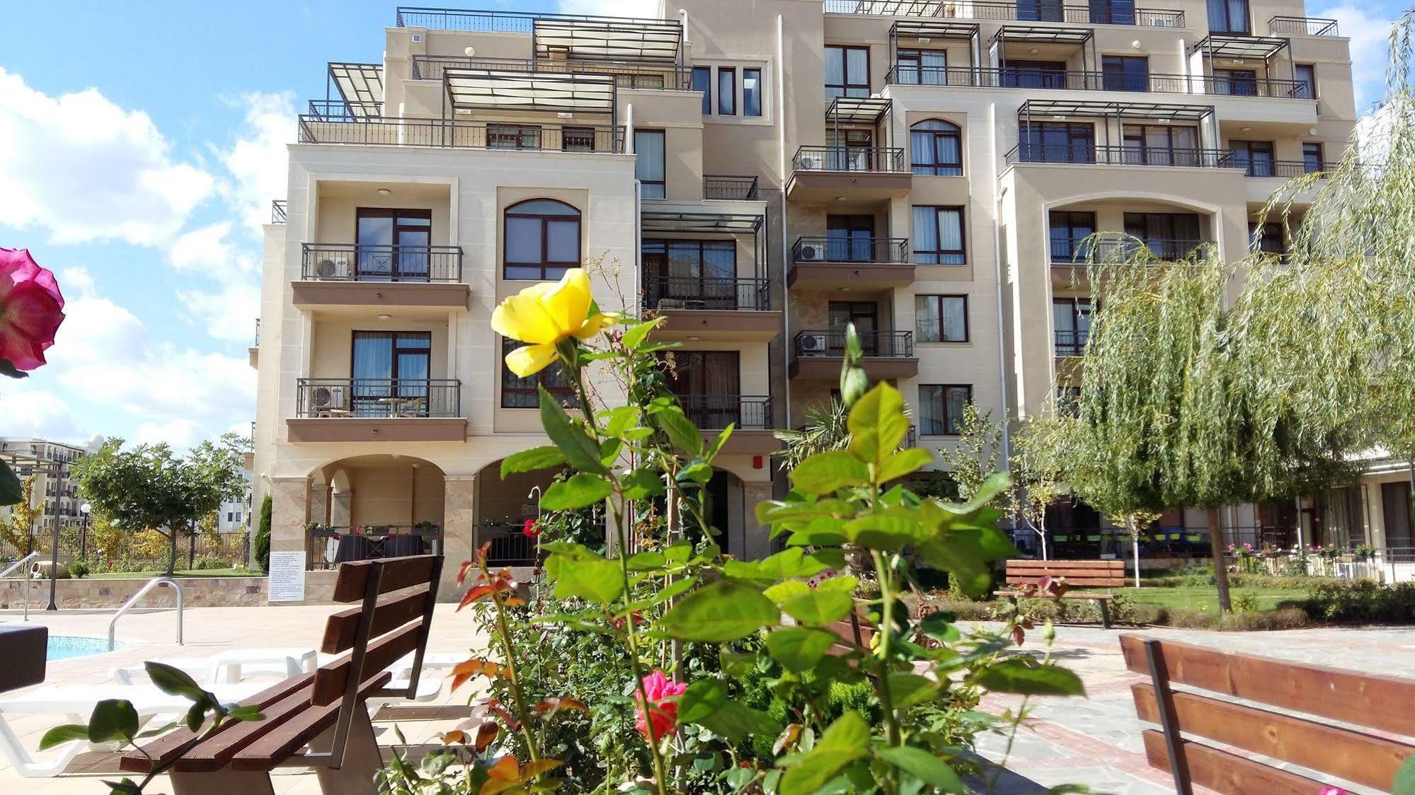 Sorrento Sole Mare Aparthotel Sveti Vlas Exteriör bild